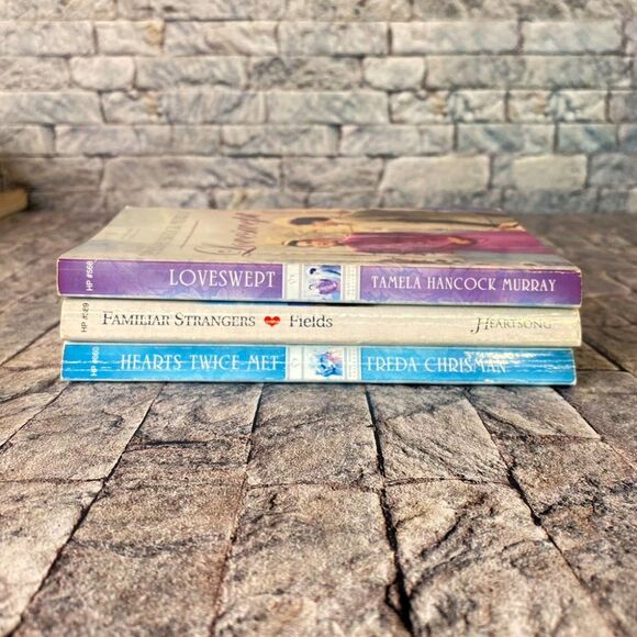 Heartsong Presents Vintage Romance Novels Set of 3 Paperback - Picture 5 of 6